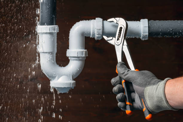 Professional Emergency Plumber technician working in Woodland Park, NE